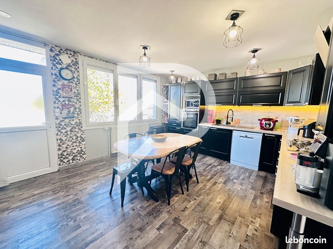 Maison à vendre, 221m², Chaumont