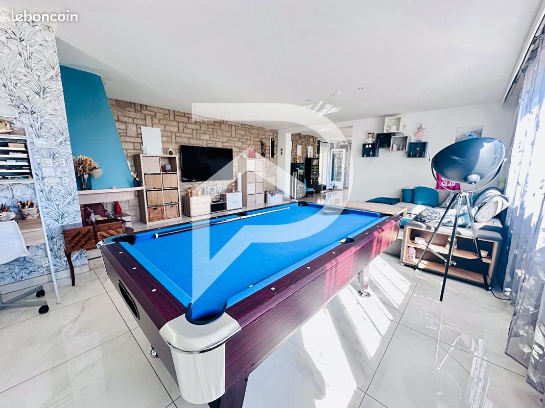 Maison à vendre, 221m², Chaumont