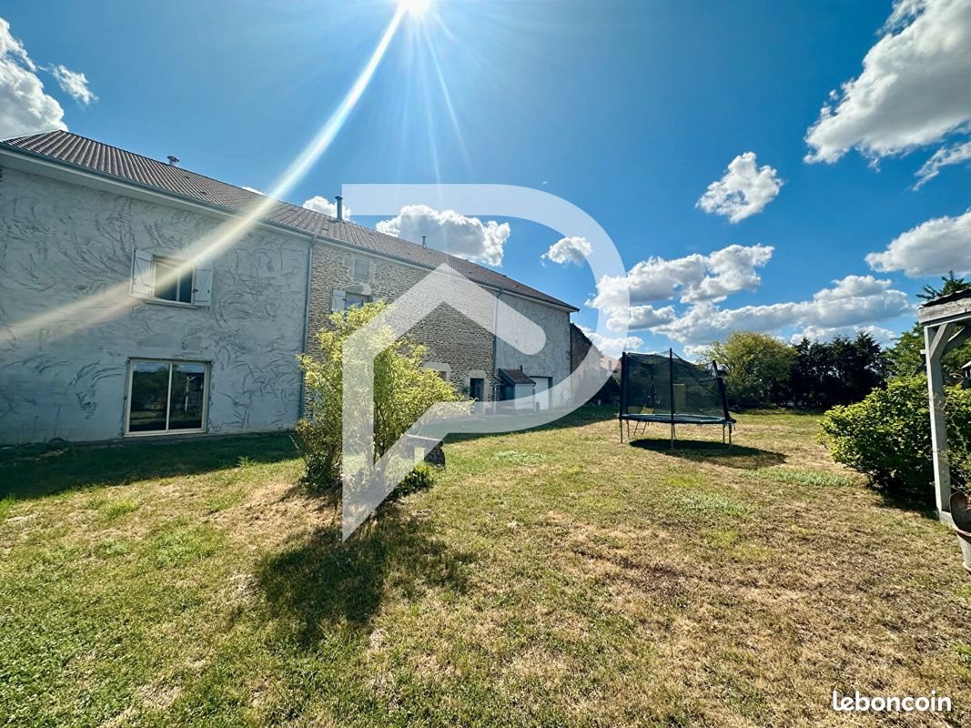 Maison à vendre, 223m², Is-en-Bassigny