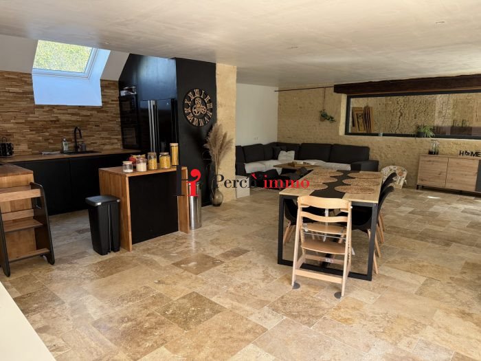 Maison à vendre, 164m², Saint-Cosme-en-Vairais