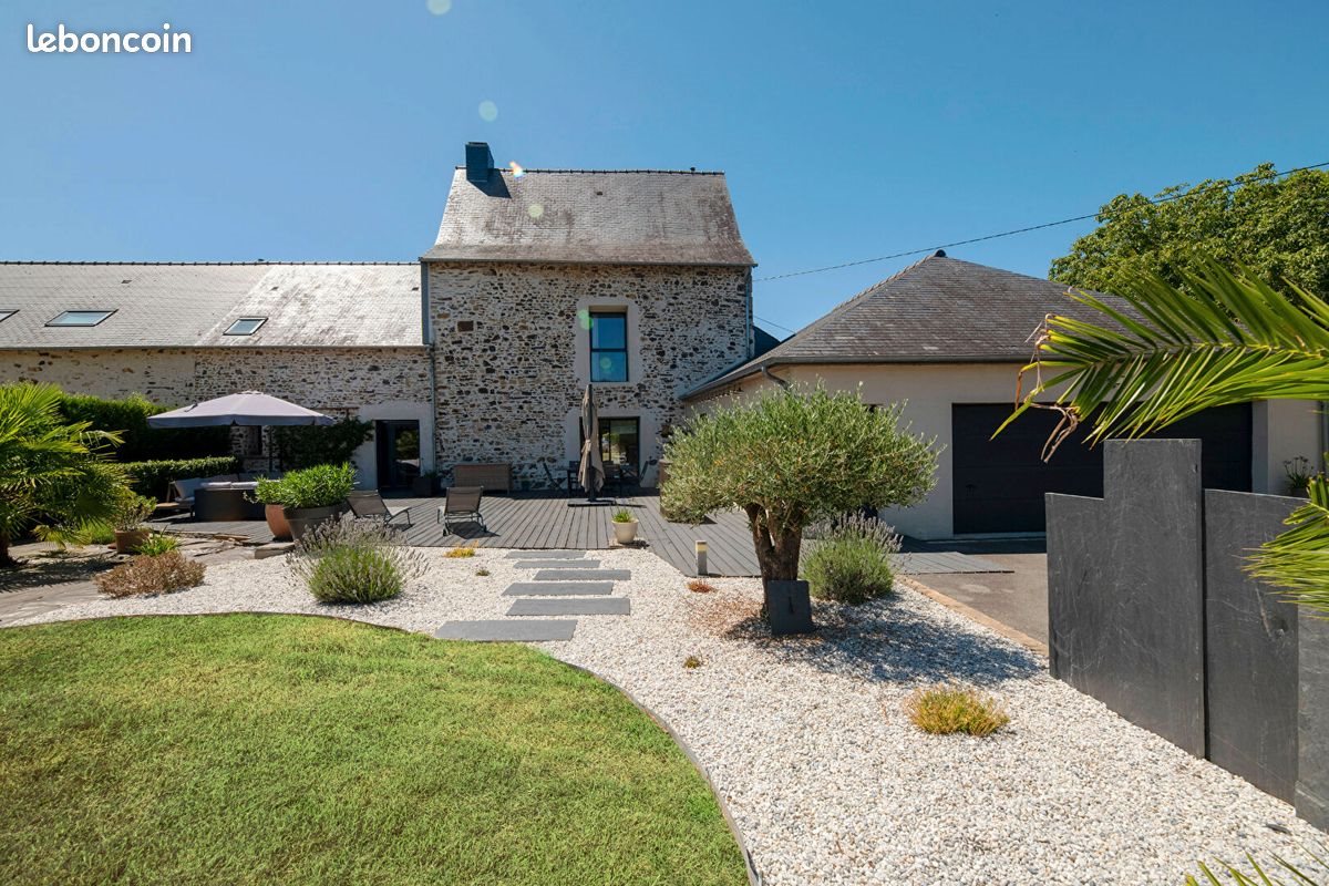 Maison à louer, 211m², Châteaugiron