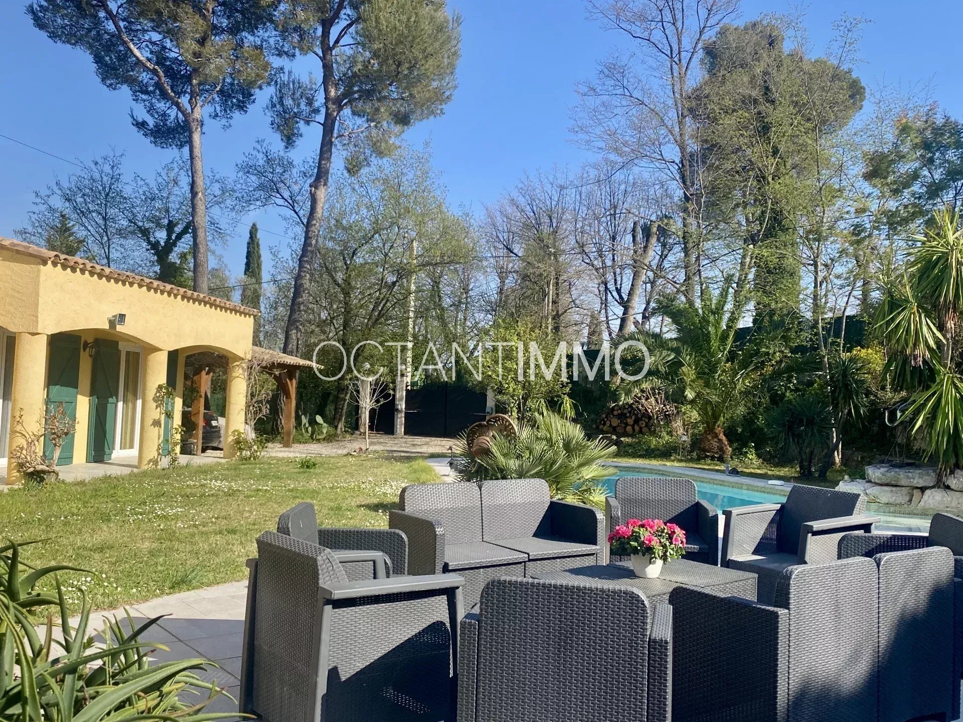 Maison à vendre, 200m², Le Rouret