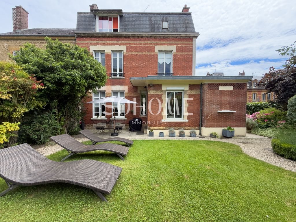 Maison à vendre, 207m², Charleville-Mézières