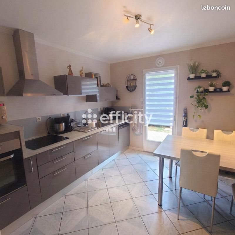 Maison à vendre, 130m², Décines-Charpieu