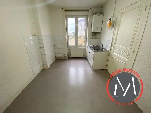 Appartement à louer, 26m², Saint-Étienne