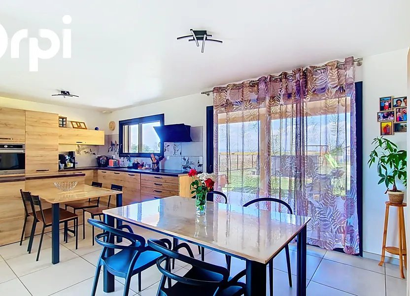 Maison à vendre, 122m², Joze
