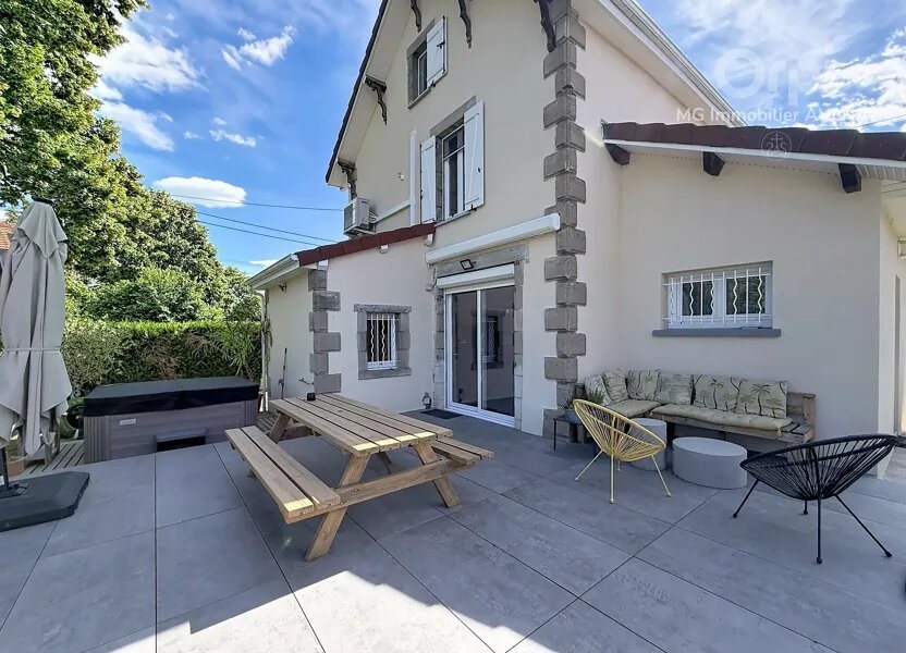 Maison à vendre, 151m², Saint-André-le-Coq