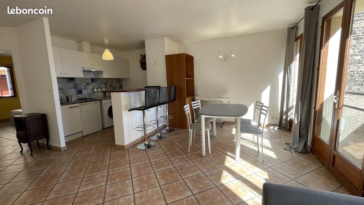 Appartement à louer, 49m², Romagnat