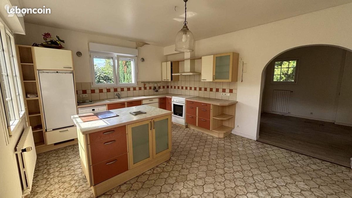 Maison à vendre, 200m², Ploumagoar