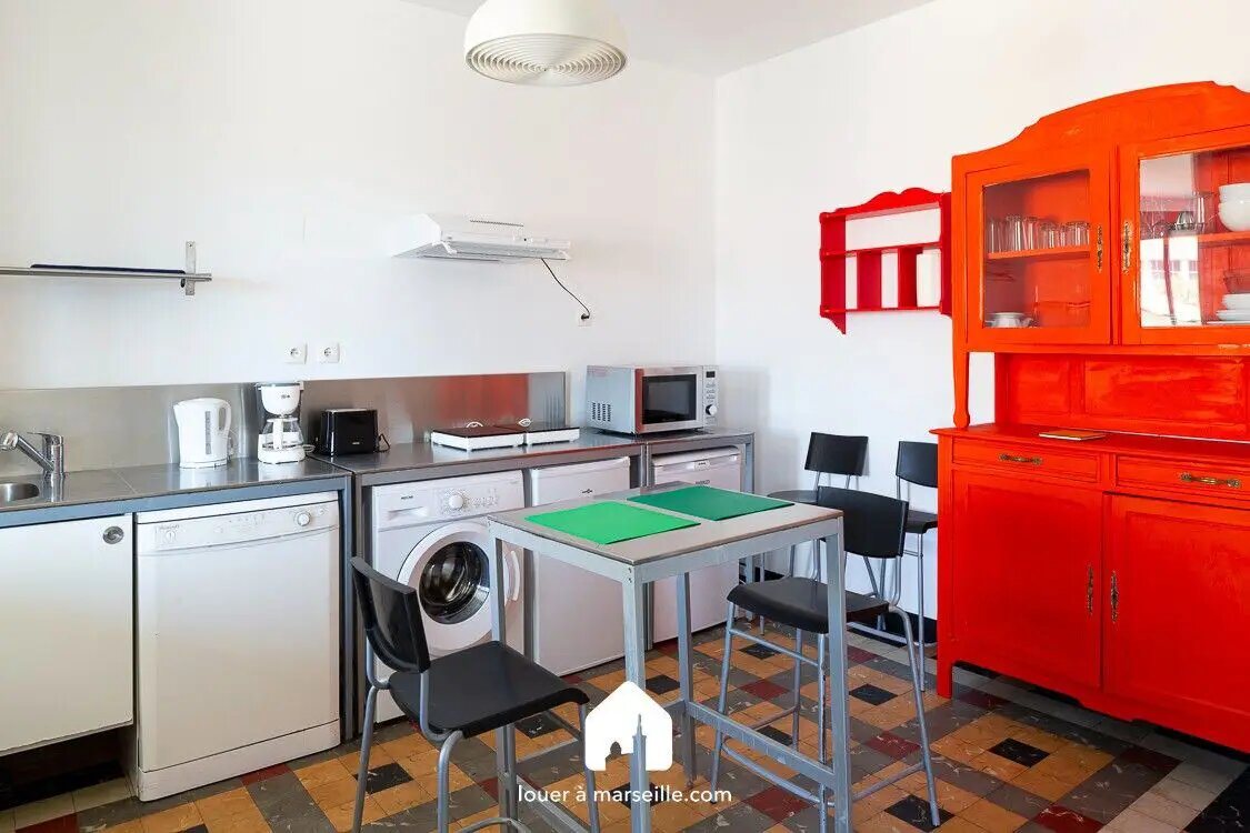 Appartement à louer, 43m², Marseille 8ème