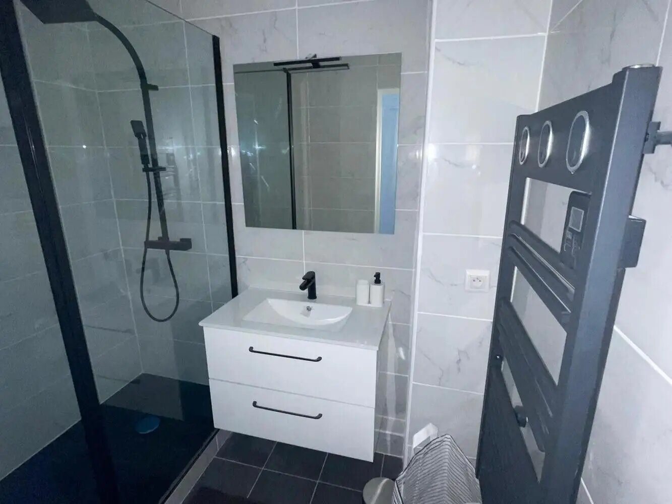 Appartement à louer, 55m², Marseille 6ème