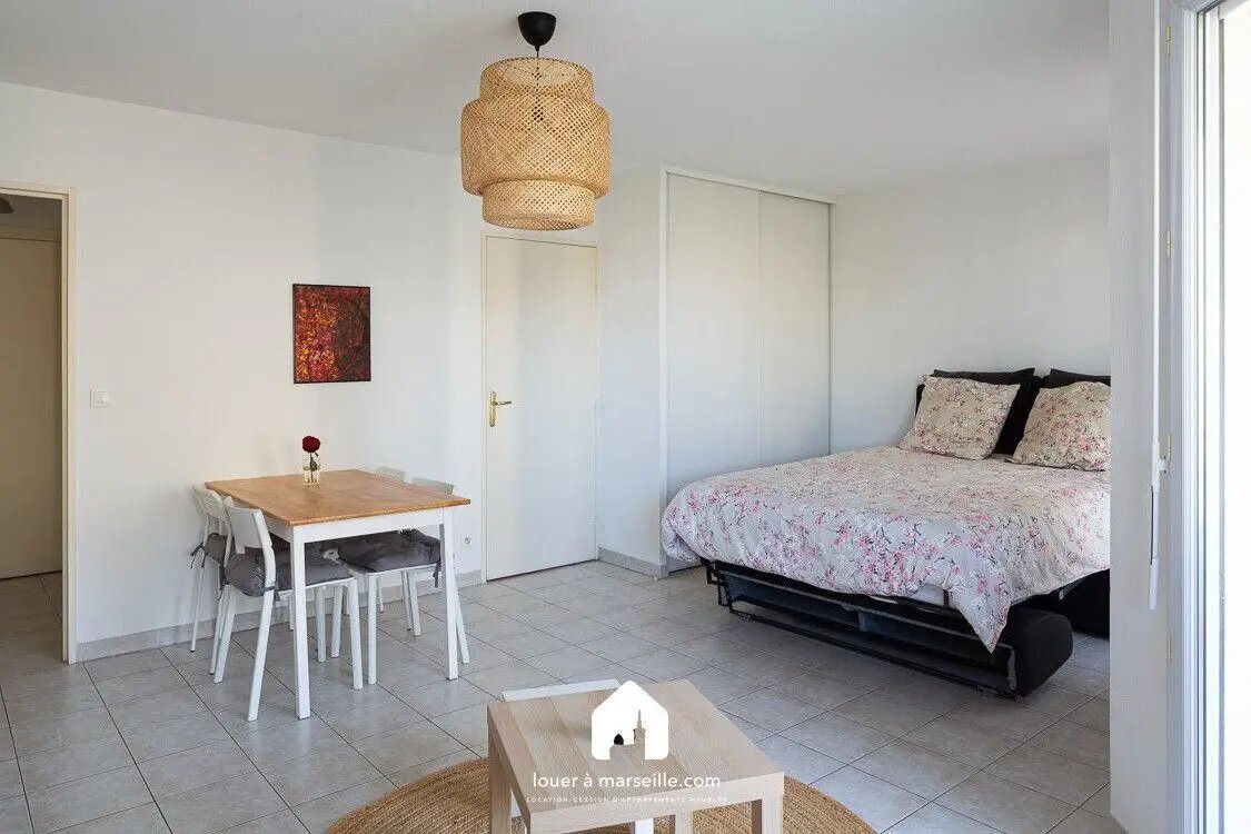 Appartement à louer, 33m², Marseille 8ème