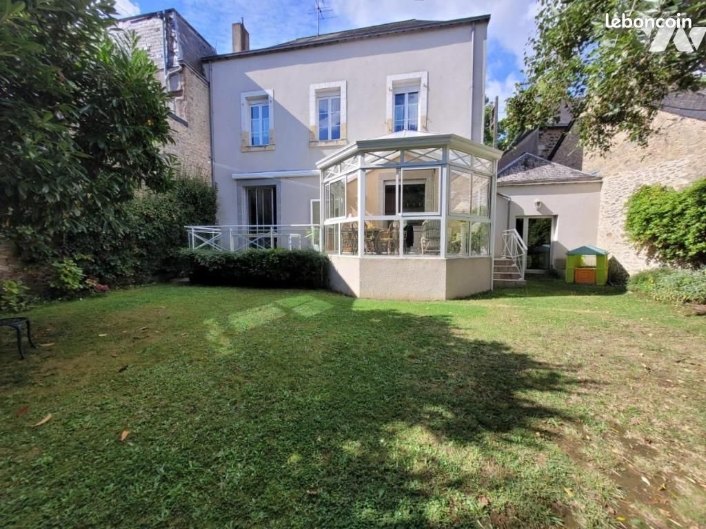 Maison à vendre, 205m², Laval