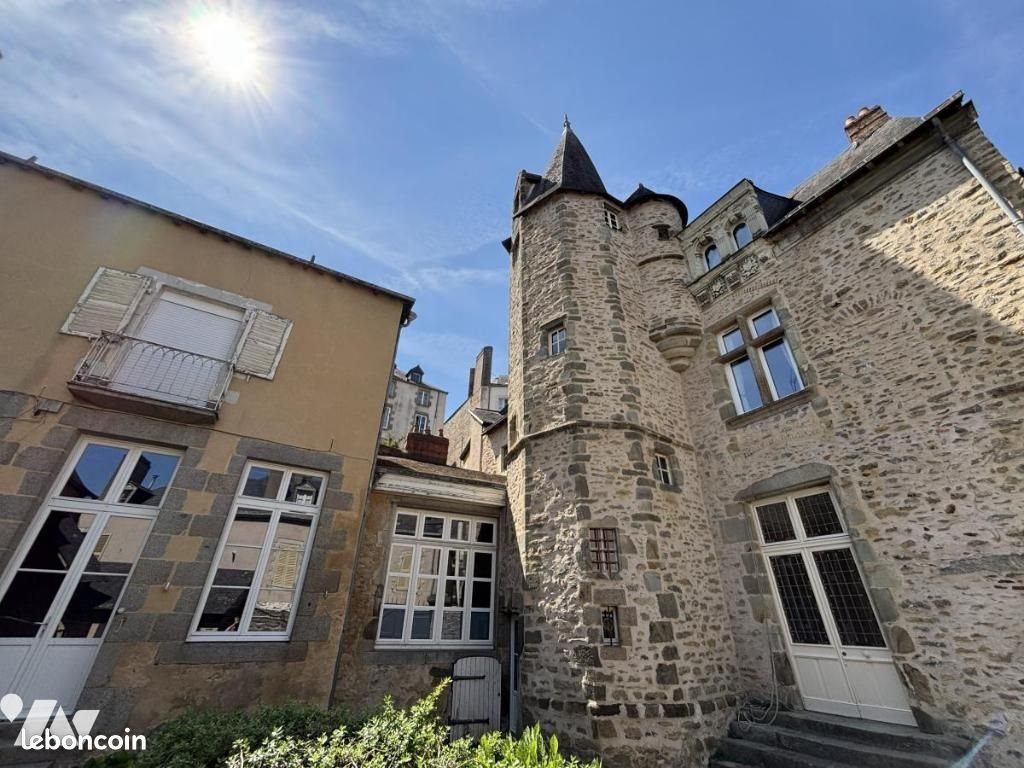 Maison à louer, 218m², Laval