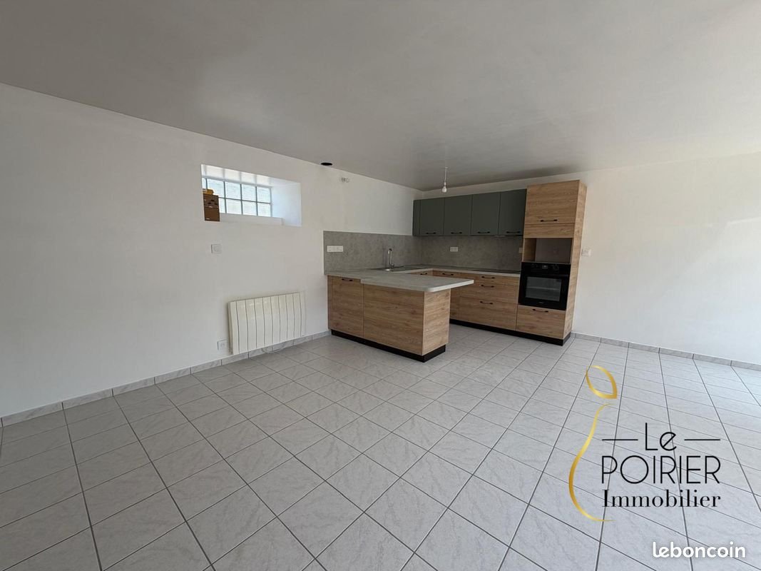 Maison à louer, 87m², Coëtmieux