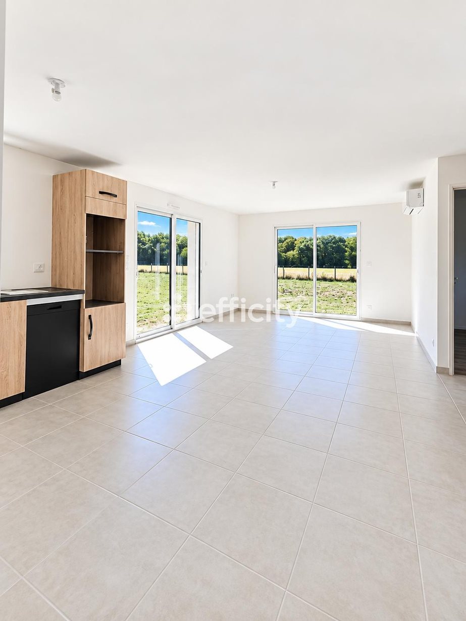 Maison à vendre, 3m², Voulême