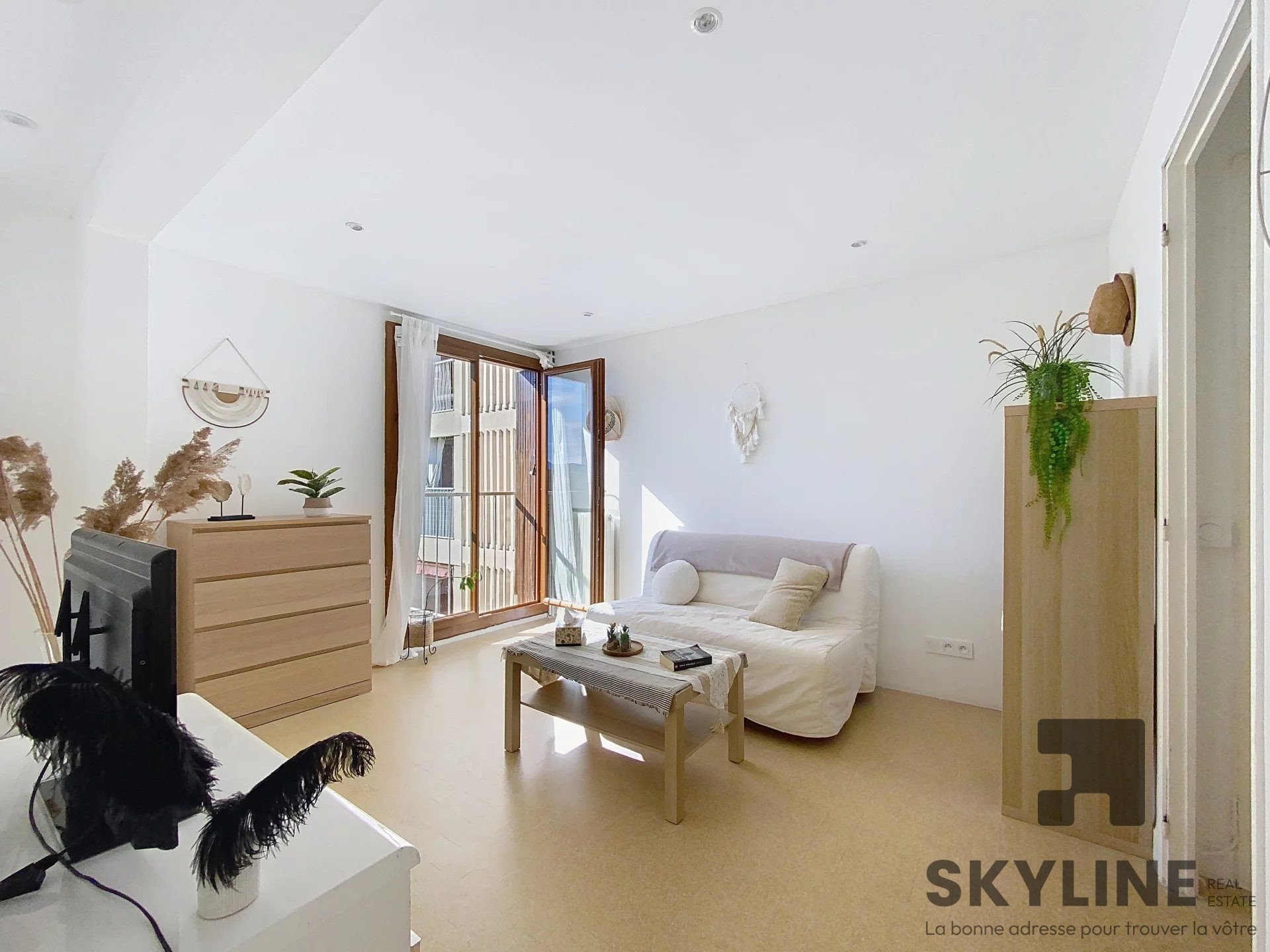 Appartement à louer, 21m², Marseille 5ème