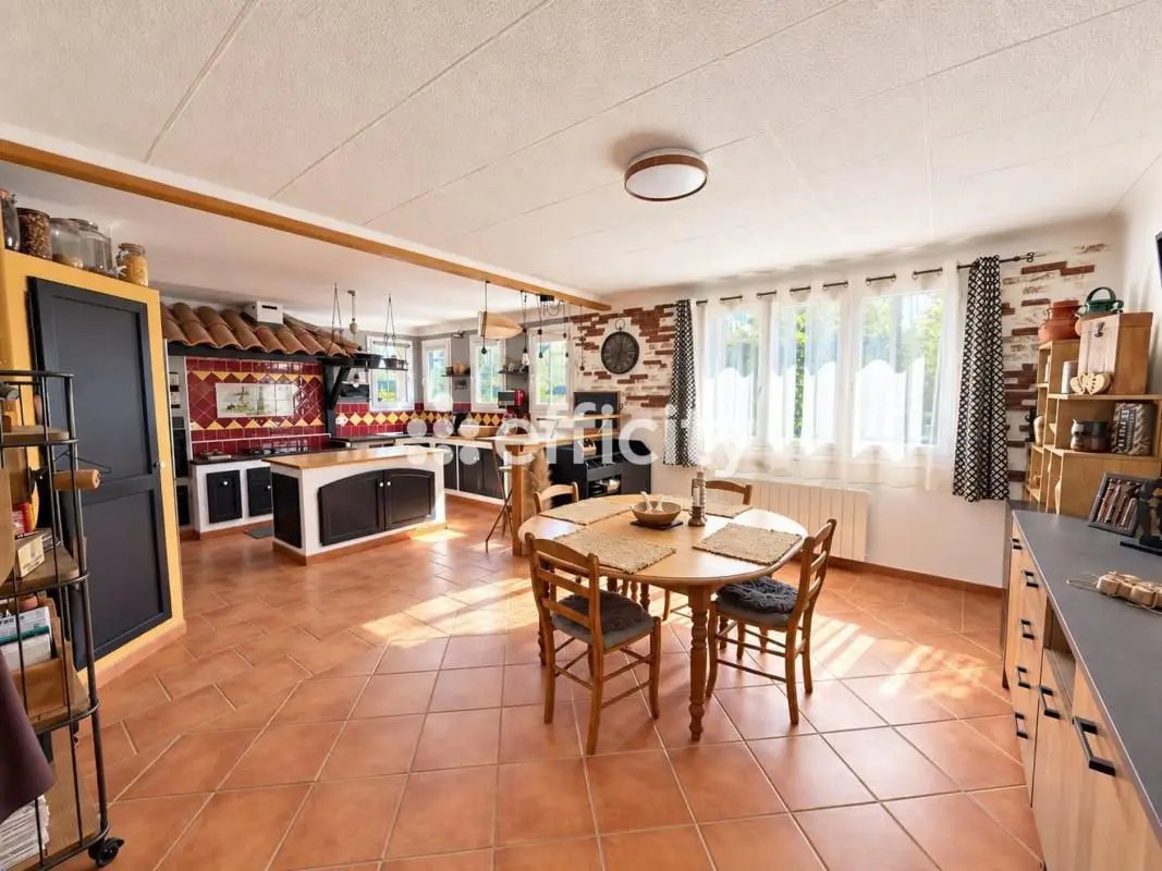 Maison à vendre, 153m², Saint-Maximin-la-Sainte-Baume