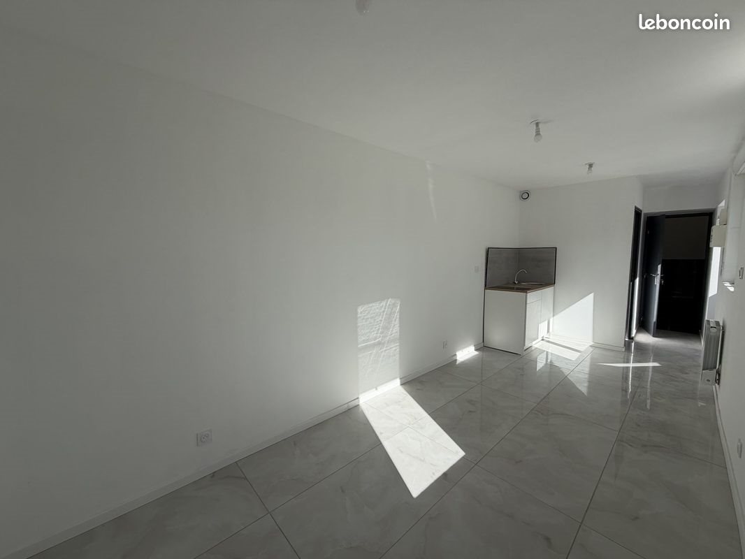 Appartement à louer, 19m², Roubaix