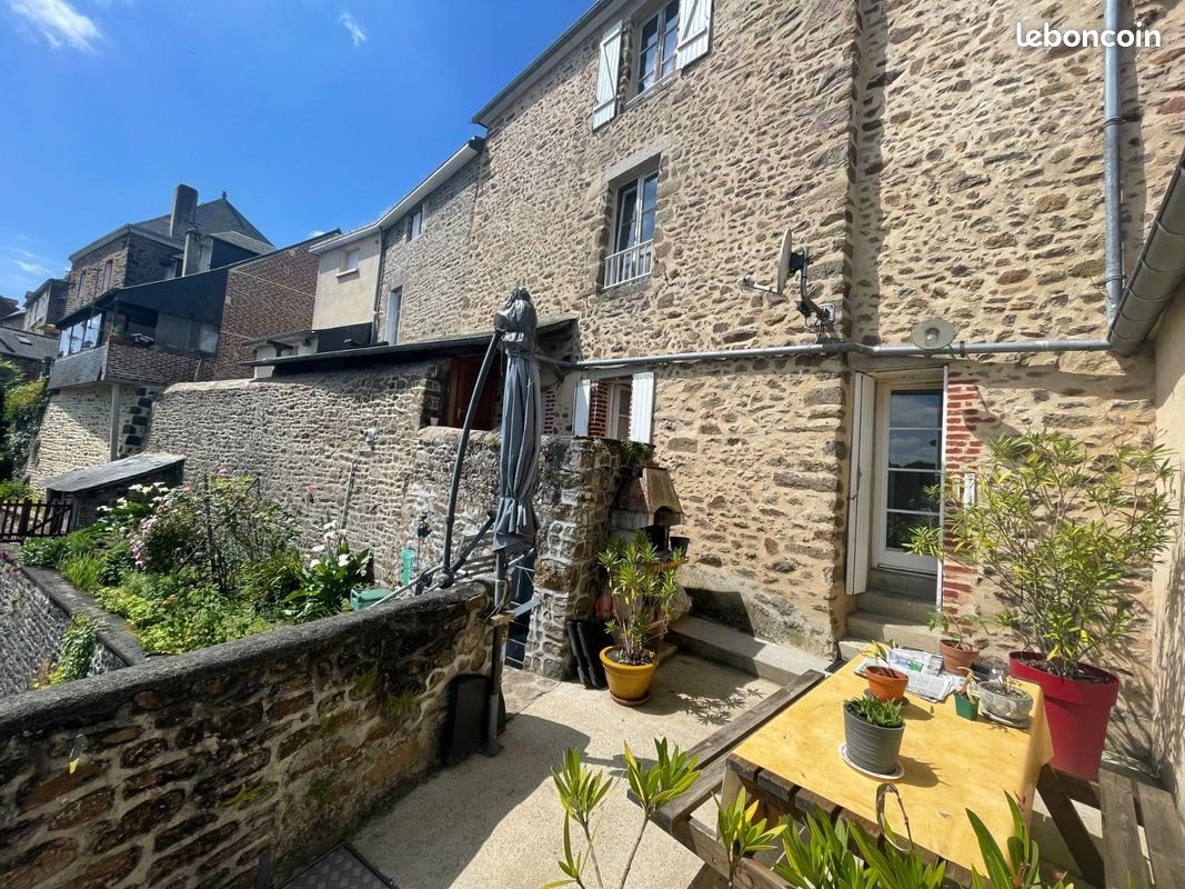 Maison à vendre, 90m², Ambrières-les-Vallées