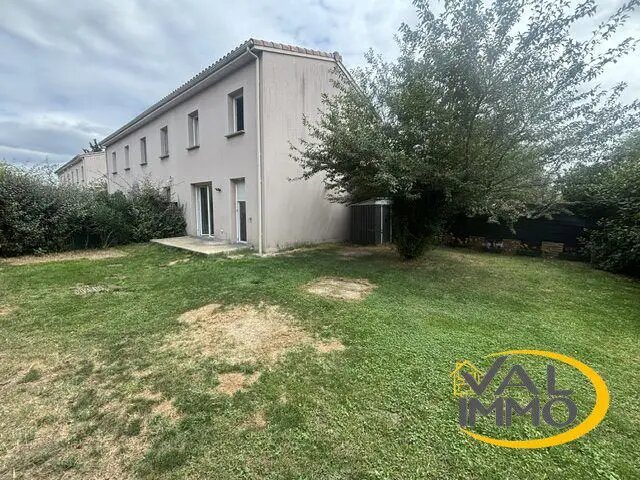 Maison à louer, 62m², Roquettes
