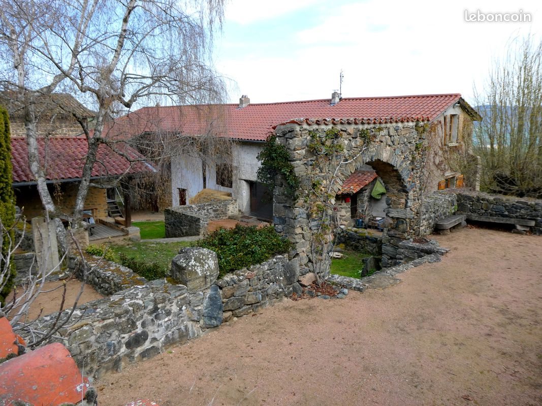 Maison à vendre, 310m², Brullioles