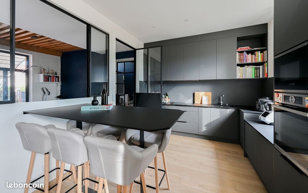Maison à vendre, 195m², Lissieu