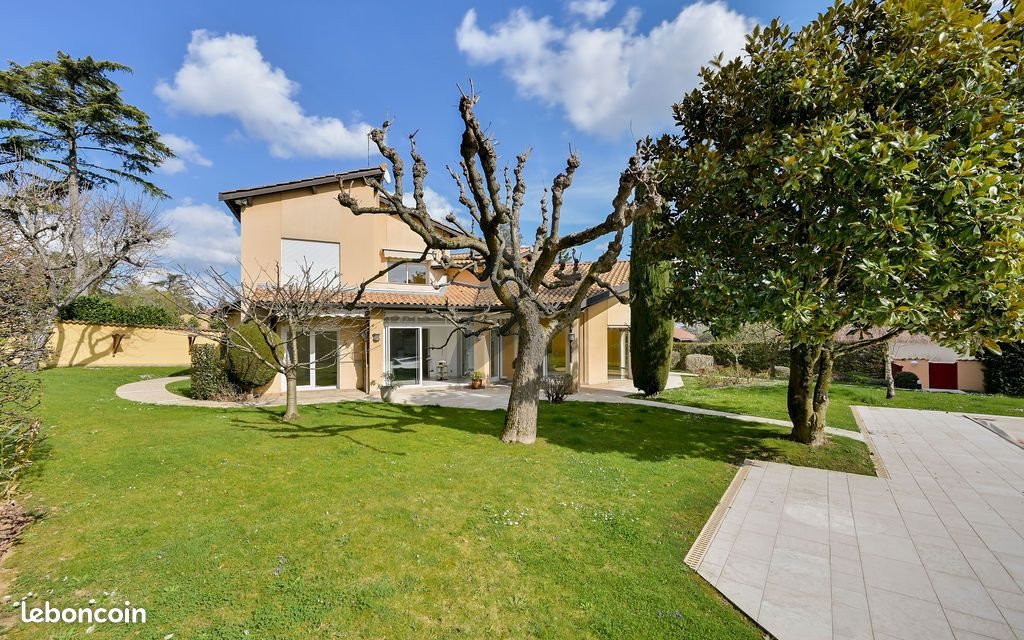 Maison à vendre, 230m², Saint-Cyr-au-Mont-d'Or