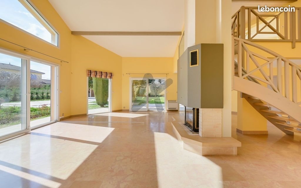 Maison à vendre, 230m², Saint-Cyr-au-Mont-d'Or