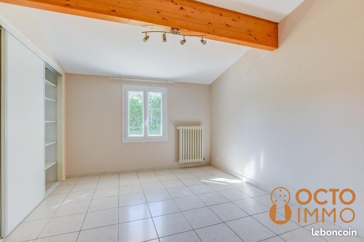 Maison à louer, 140m², Belberaud