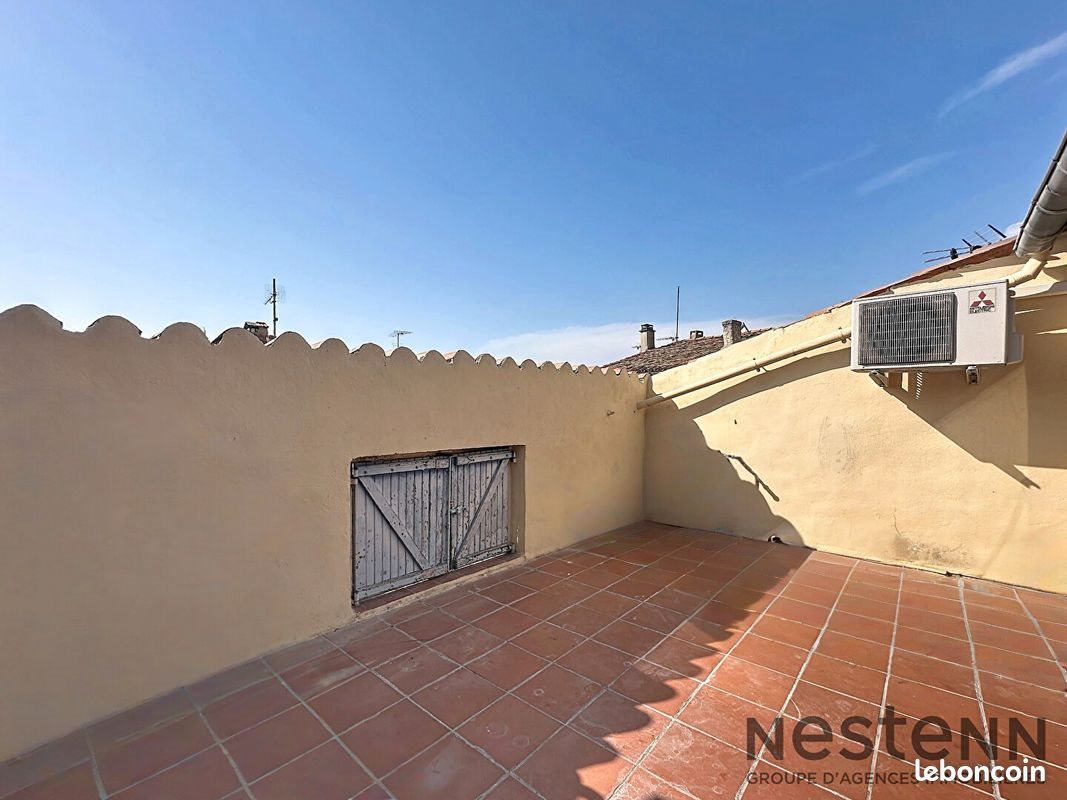 Appartement à louer, 77m², Trets