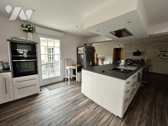 Maison à vendre, 189m², Gouville-sur-Mer