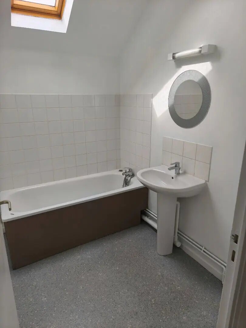 Appartement à louer, 63m², Clères