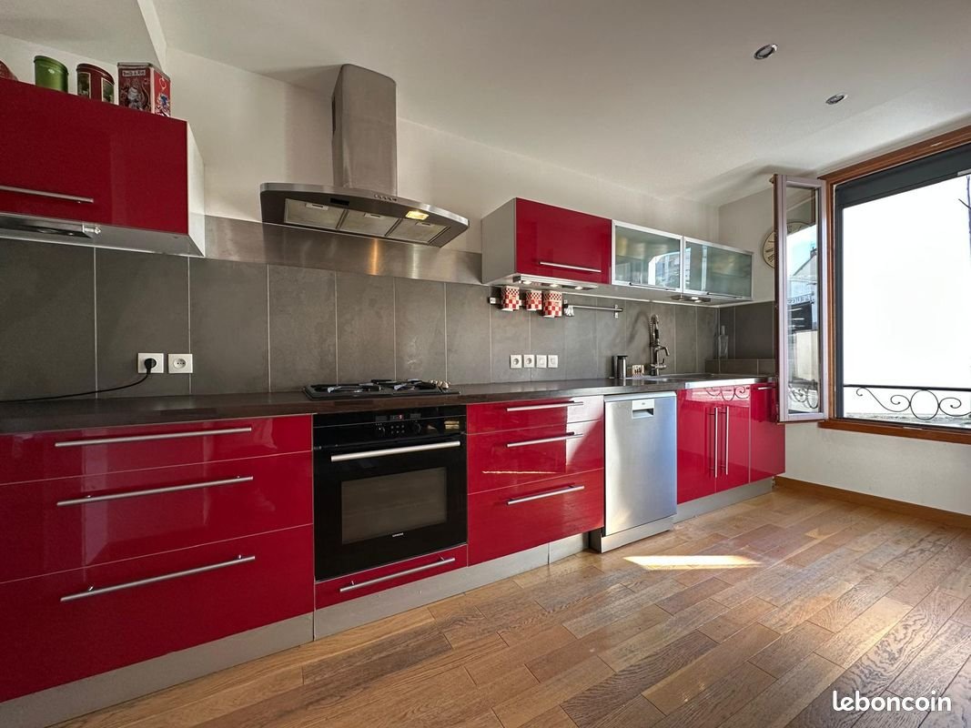 Maison à vendre, 142m², Saint-Max