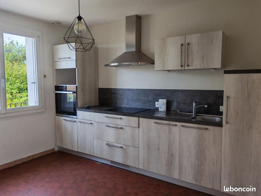 Maison à vendre, 66m², Plouvorn