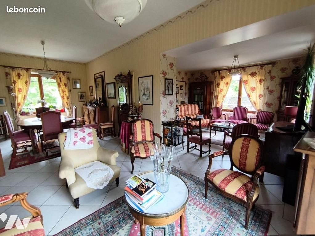 Maison à vendre, 207m², Saint-Fraimbault