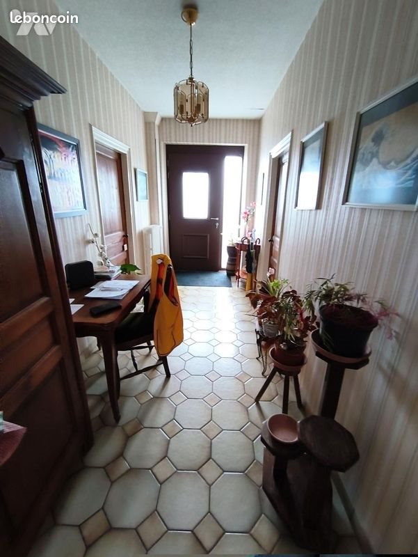 Maison à vendre, 207m², Saint-Fraimbault