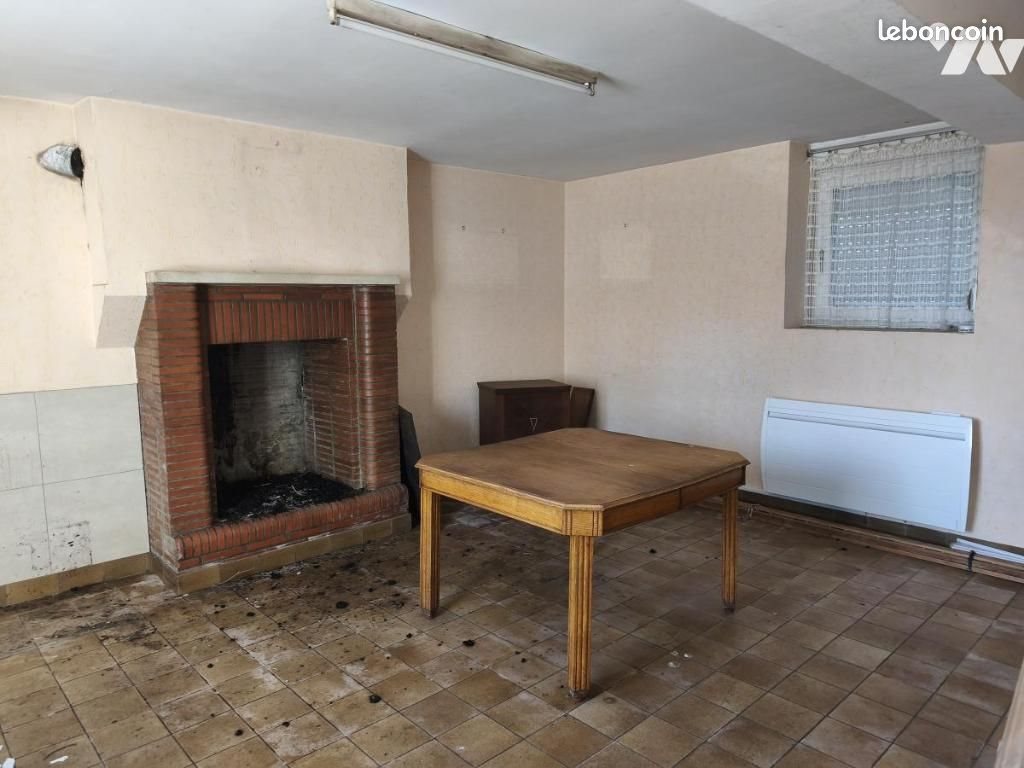 Maison à vendre, 84m², Champsecret