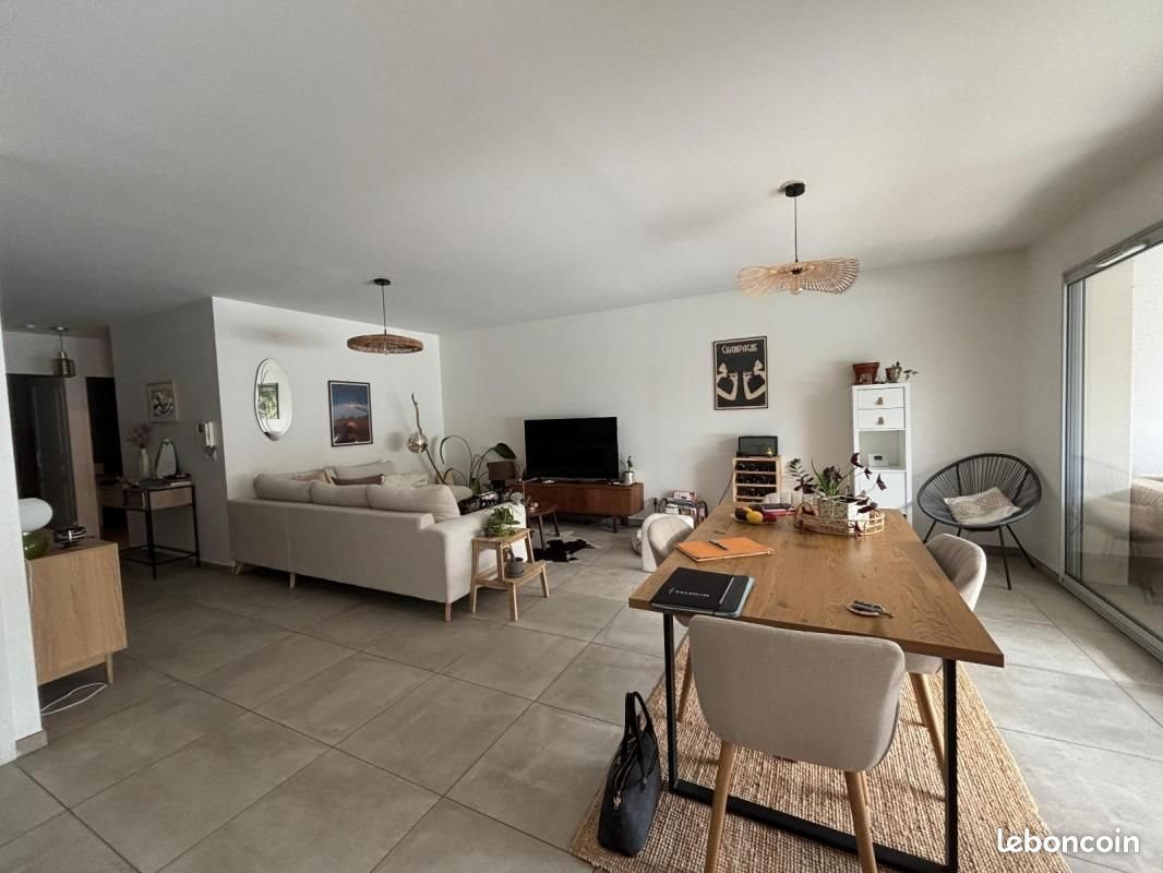 Appartement à louer, 79m², Tain-l'Hermitage