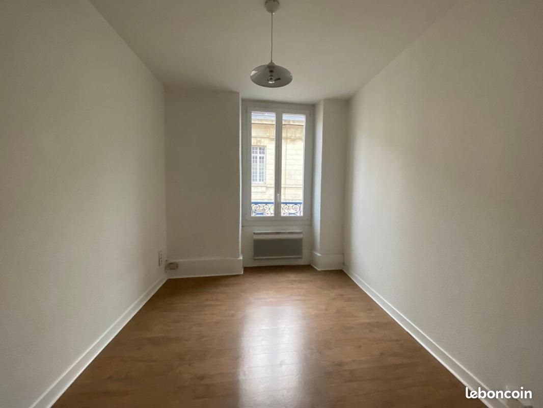 Appartement à louer, 45m², Valence