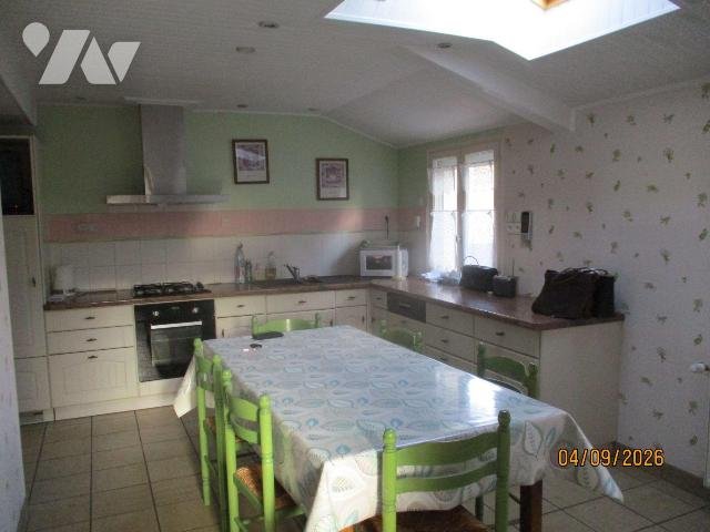 Maison à vendre, 110m², Lécousse