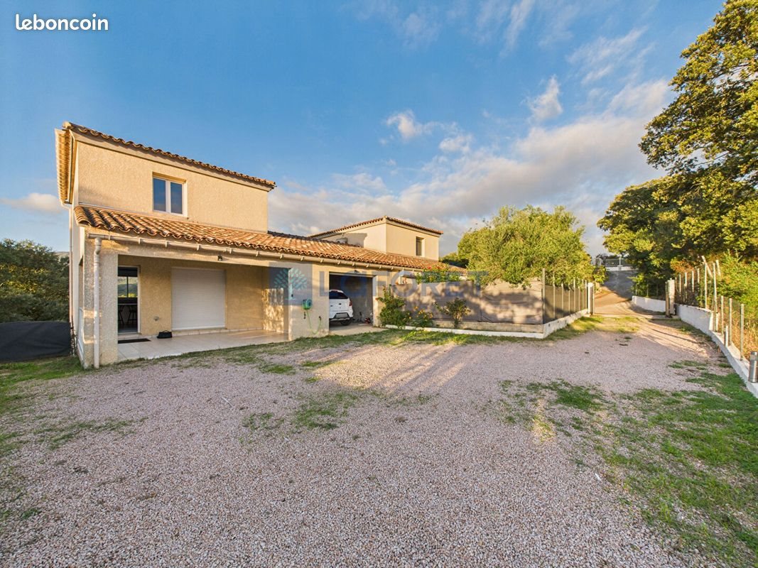 Maison à vendre, 90m², Afa
