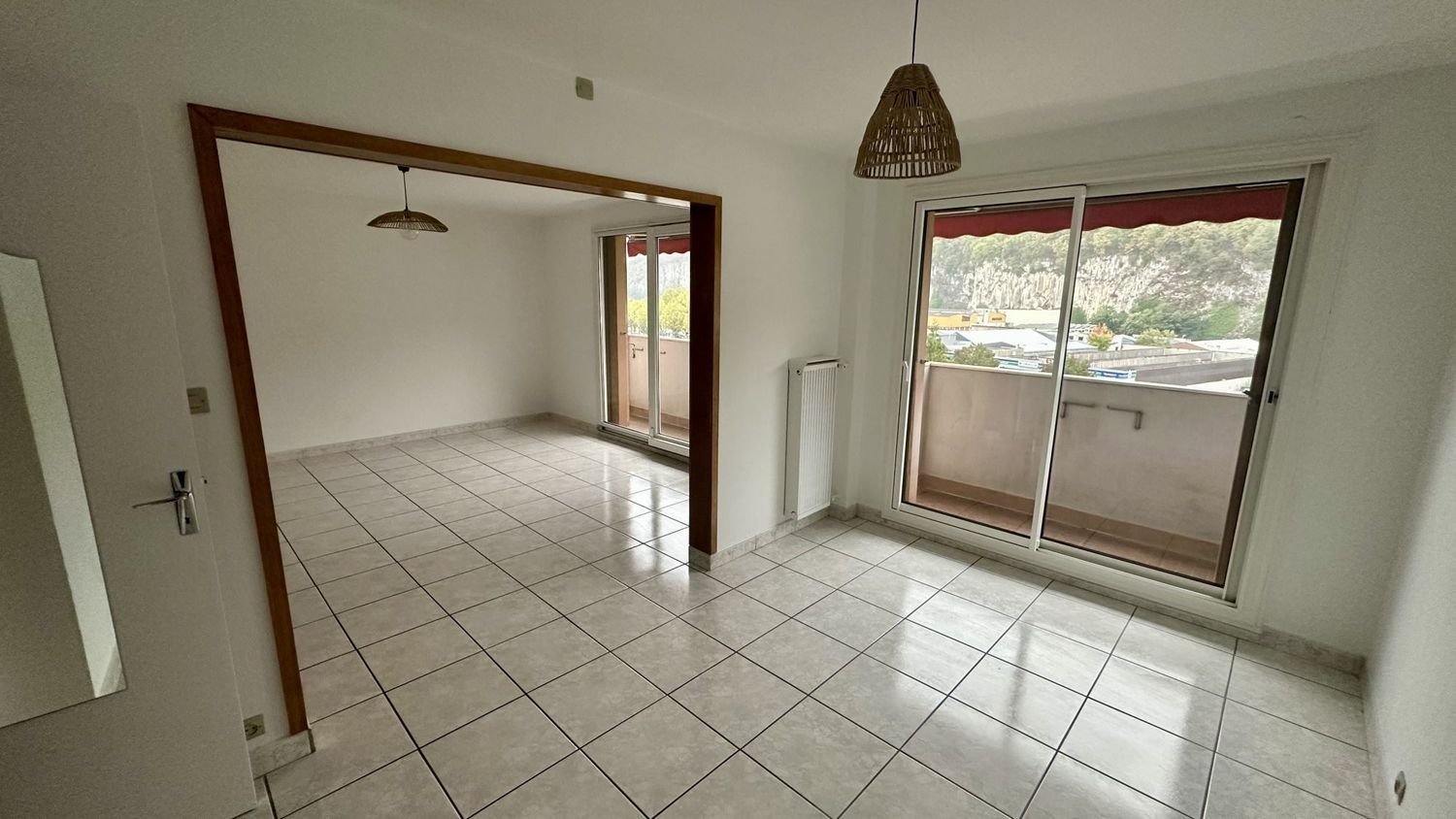 Appartement à louer, 92m², Fontaine