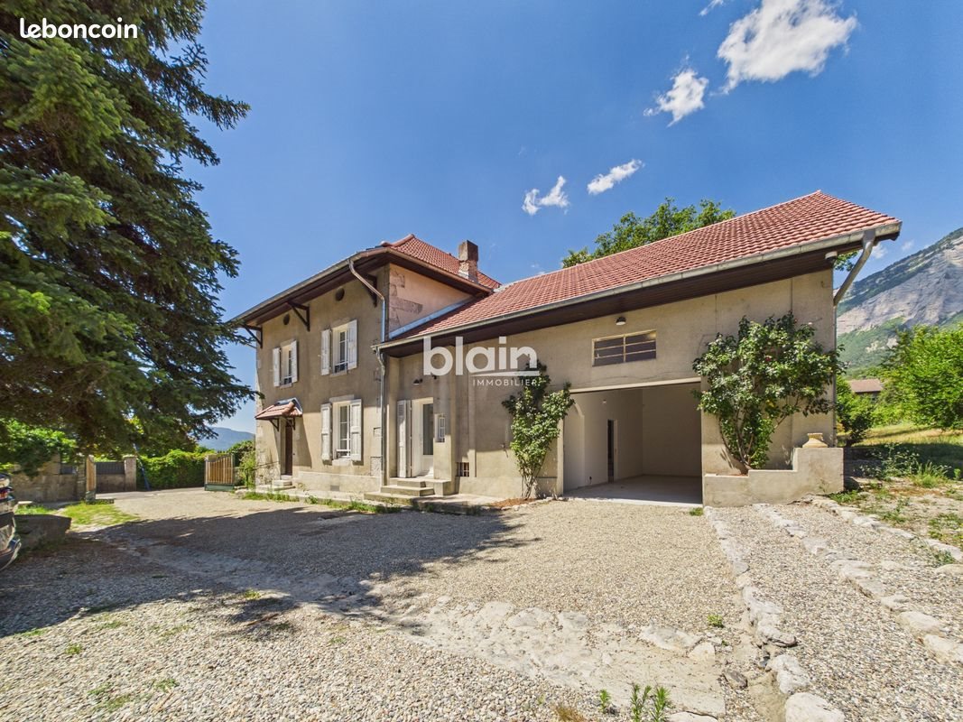 Maison à vendre, 220m², Saint-Ismier