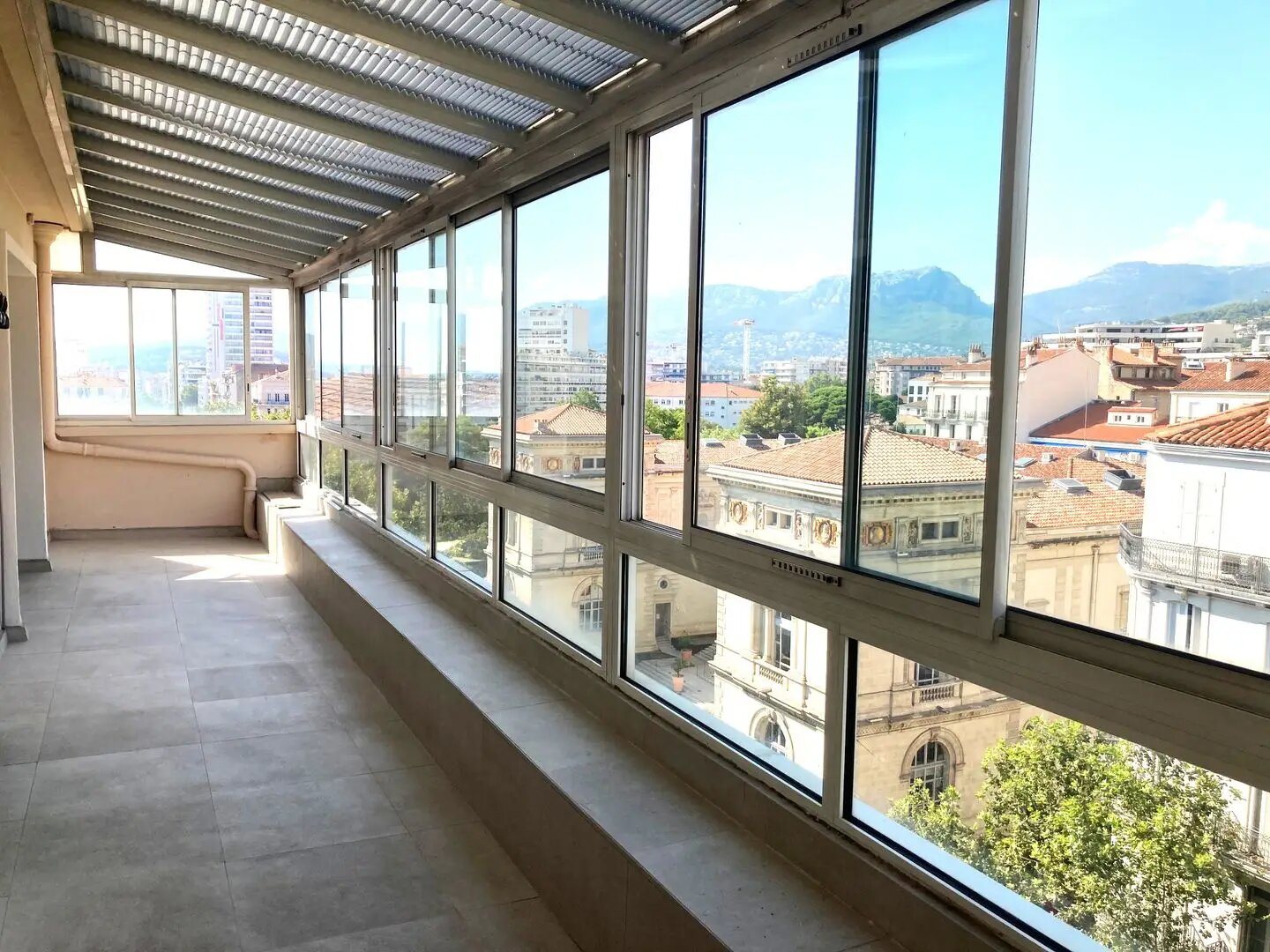 Appartement à louer, 74m², Toulon