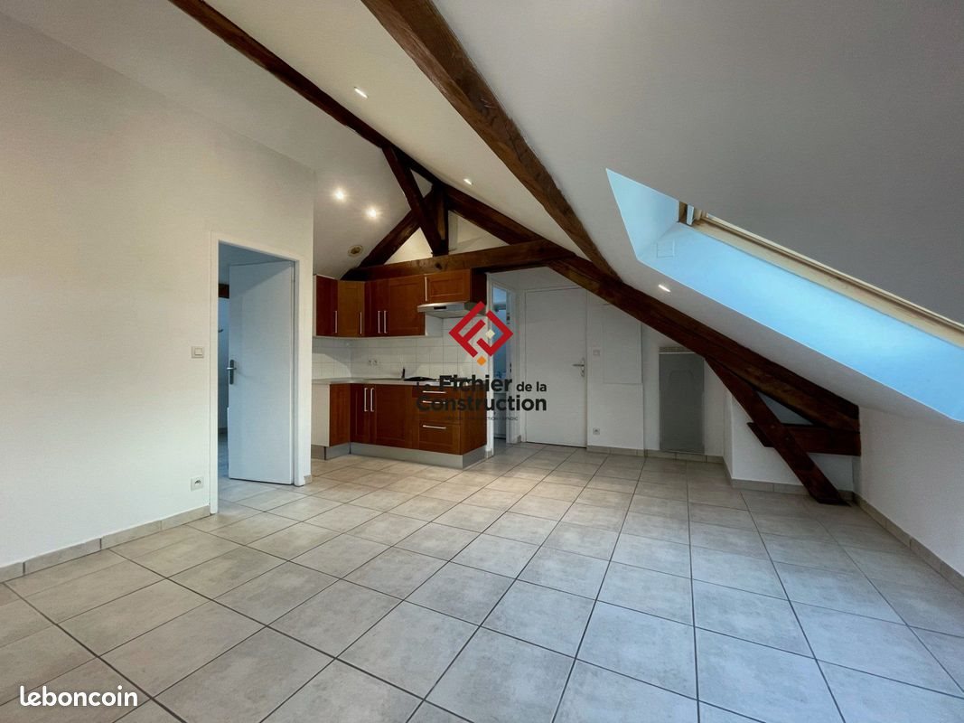 Appartement à louer, 22m², Saint-Ismier