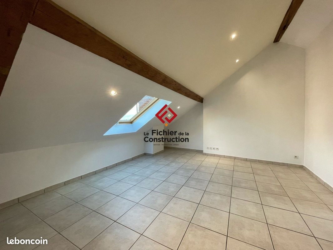 Appartement à louer, 22m², Saint-Ismier