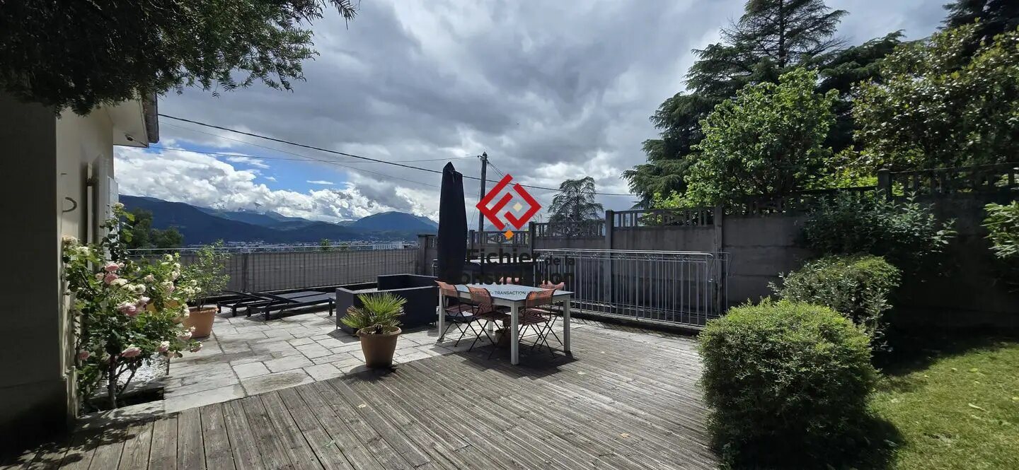Maison à louer, 253m², La Tronche