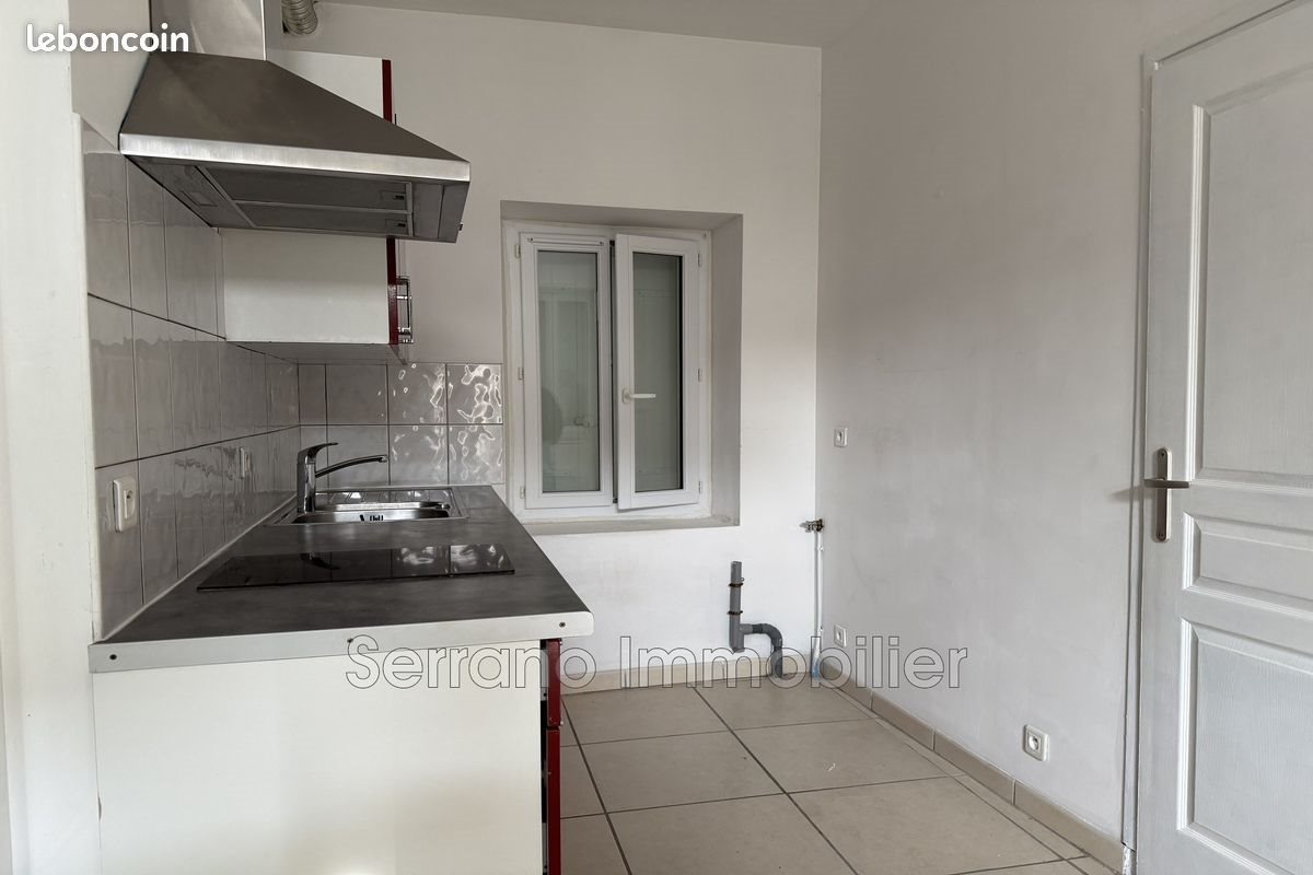 Appartement à vendre, 100m², Châteaurenard