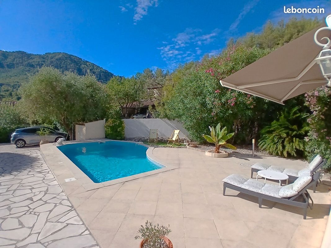 Maison à vendre, 135m², Le Revest-les-Eaux